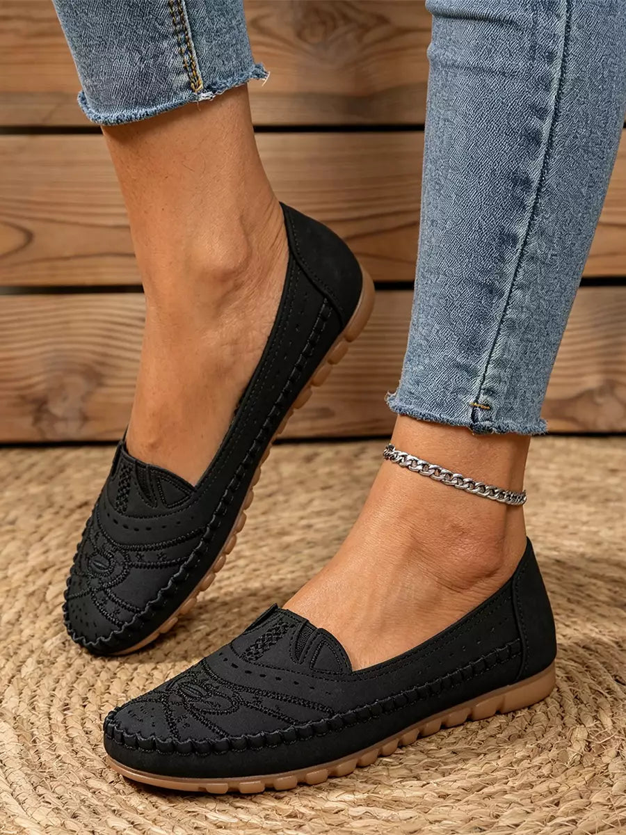 🥇【Super oferta】😍【36-43】Perforowane baleriny w stylu retro | Miękka podeszwa, codzienny komfort | Wsuwane, duże rozmiary