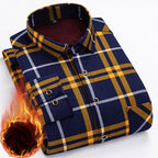 👔【L-5XL】La nueva camisa térmica de terciopelo de doble cara para hombre de otoño e invierno está de moda y es versátil.